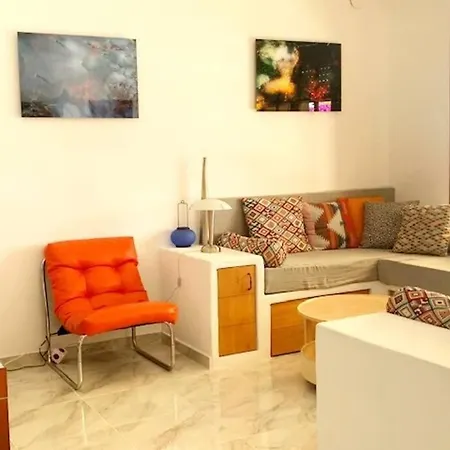 Jo - Stunning Front Line Beach House. Holiday home L'Ametlla de Mar